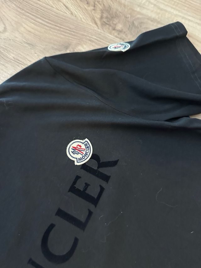 Camiseta negra talla S