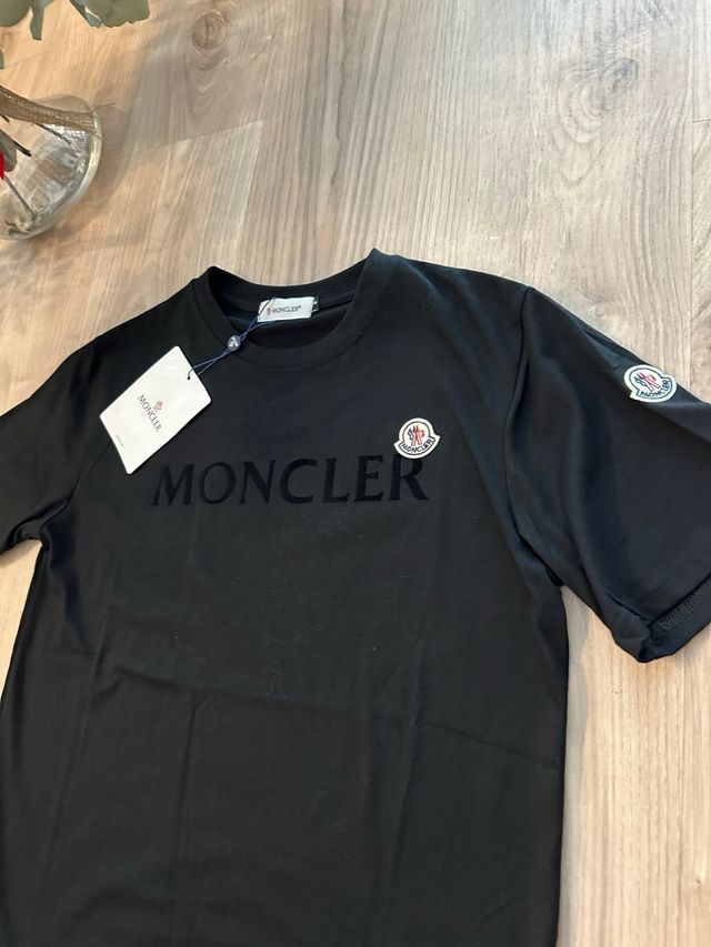 Camiseta negra talla S