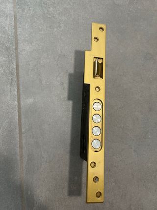 Cerradura EZCURRA - Anti-bumping