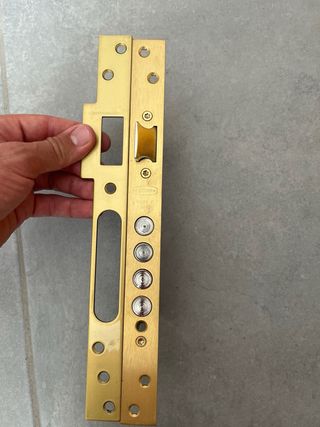 Cerradura EZCURRA - Anti-bumping
