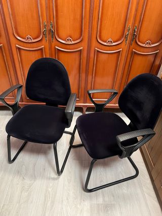 Lote de 5 sillas identicas de oficina