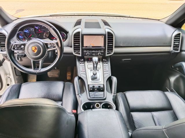 Porsche Cayenne 2016