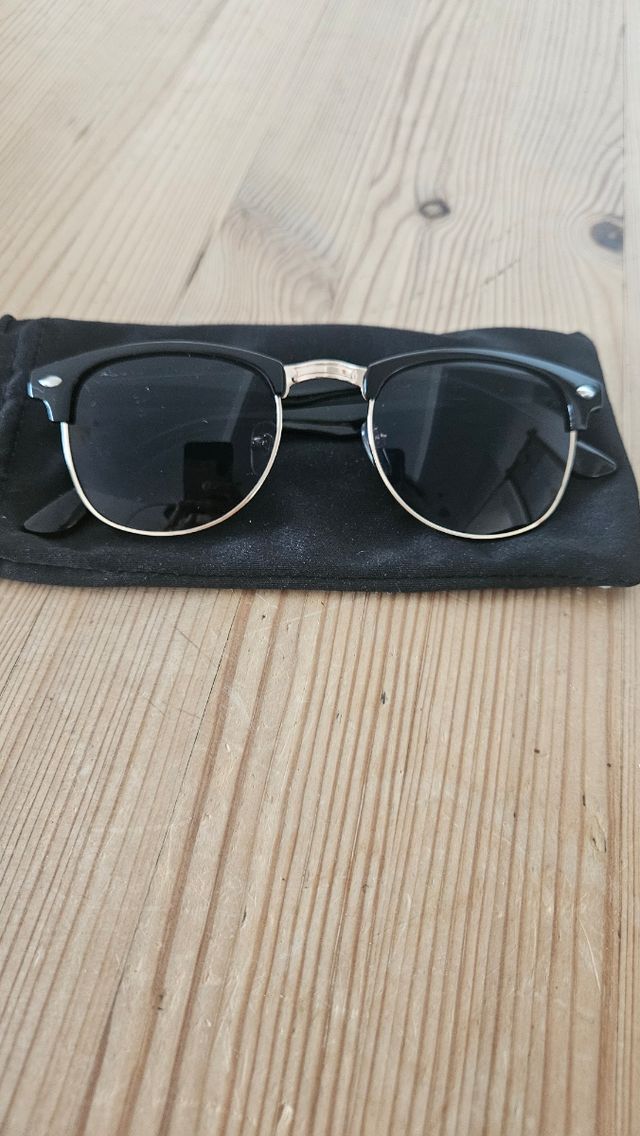 Gafas Seagram's Gin - Negras/Doradas