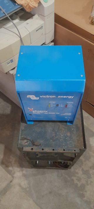 Victron Energy Phoenix Multi Plus 24 Inverter