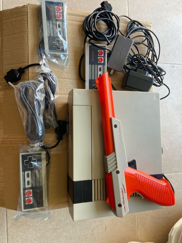NES Nintendo + 3 mandos + pistola