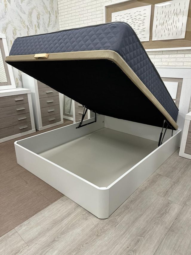 Canapé abatible blanco y beige