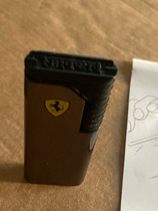 Raro y exclusivo encendedor Ferrari by Cartier