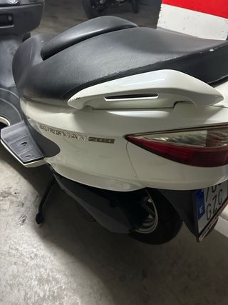 Suzuki Burgman 200 - 30000km