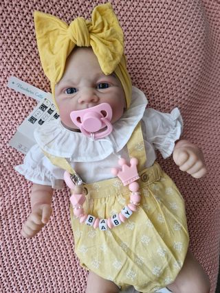 Muñeca Reborn Bebé - Ropa Amarilla