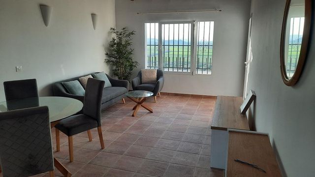 Apartamento en alquiler - piscina y terraza