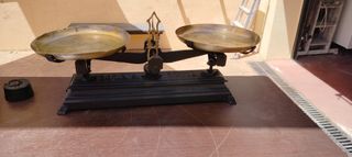 Báscula Antigua hasta 15kg - Forja, con pesos