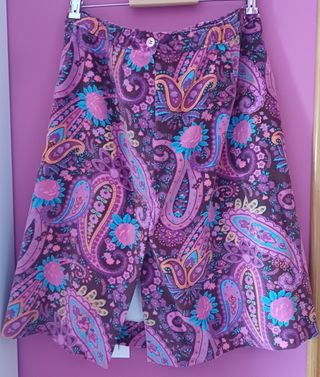 Falda pana paisley hecha a mano