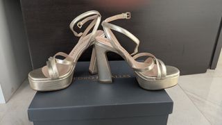 Sandalias Pedro Miralles tacón platino