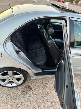 Mercedes-Benz Clase C 2006