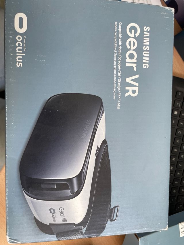 Samsung Gear VR - VR Headset