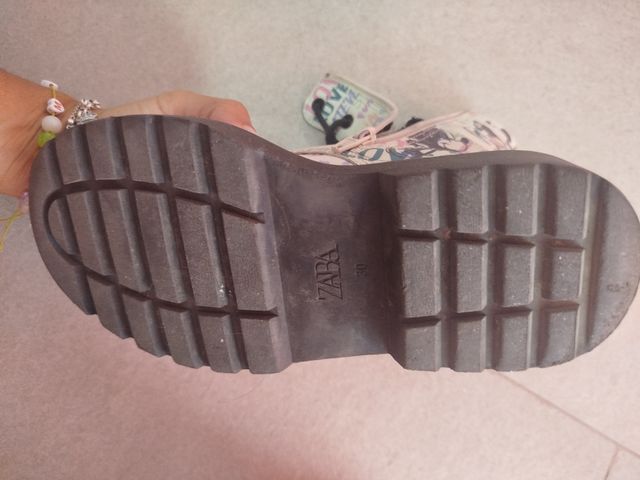 Botines Zara niñaMickey mouse