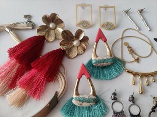 Lote de bisutería actual y vintage