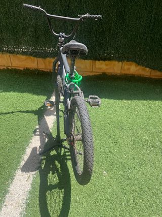 BMX usada - necesita reparación