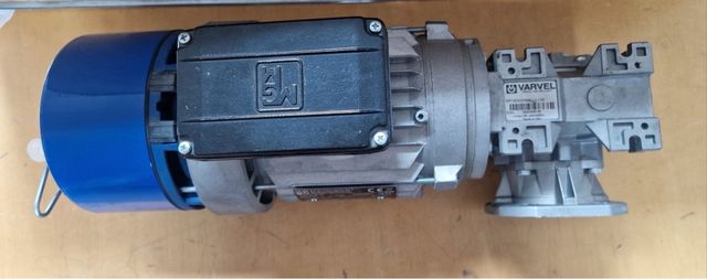 Motor puerta enrollable Varvel.