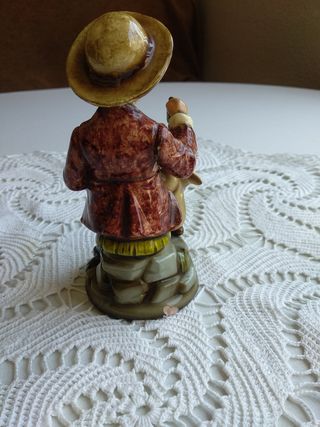 Figura Artbona rural niño y conejito