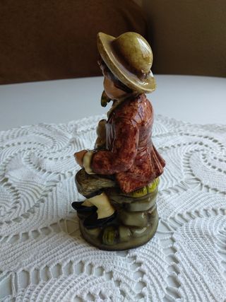 Figura Artbona rural niño y conejito