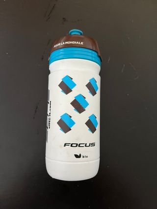 6 Botellas ciclismo usadas