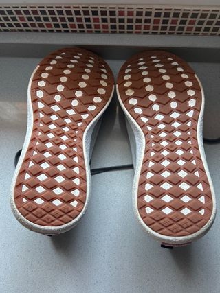 Vans Ultrarange Grises y Negras