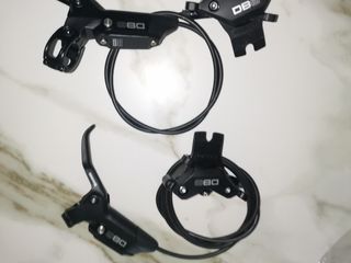 Frenos SRAM DB8 nuevos