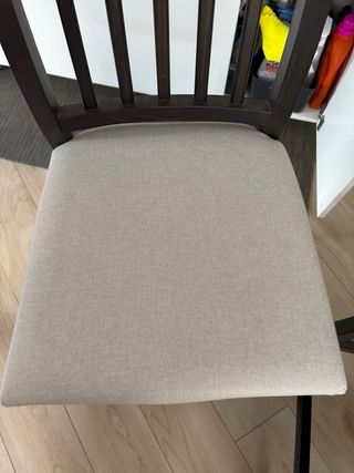 Tavolo e 6 sedie in legno