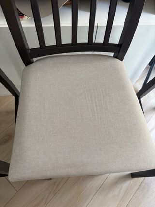 Tavolo e 6 sedie in legno