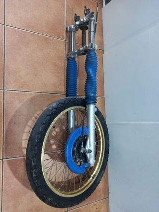 Tren delantero Yamaha XT600