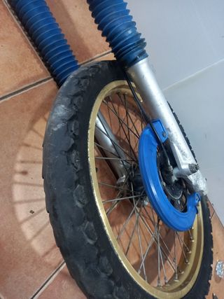 Tren delantero Yamaha XT600