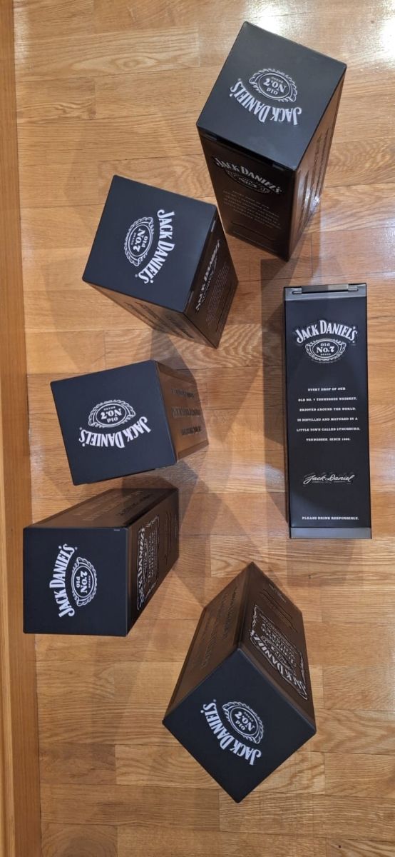 6 lattine metalliche Jack Daniels vuote