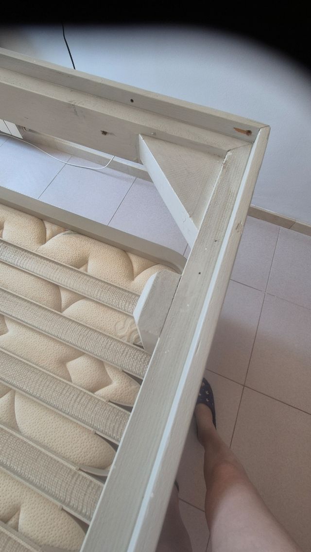 Estructura cama gris claro madera pino