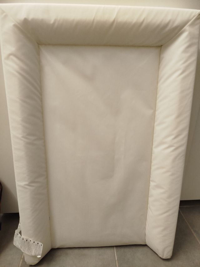 Colchón cambiador + funda bebé Ikea