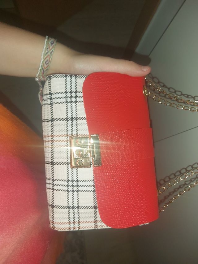 Bolso bandolera rojo y blanco