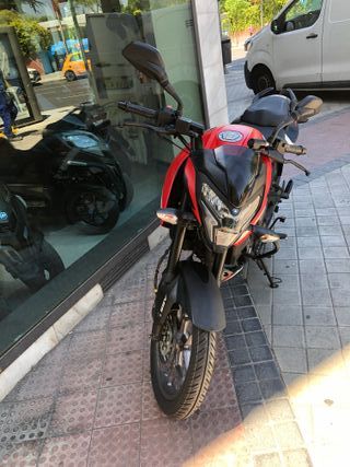 Bajaj Pulsar 125 - Moto