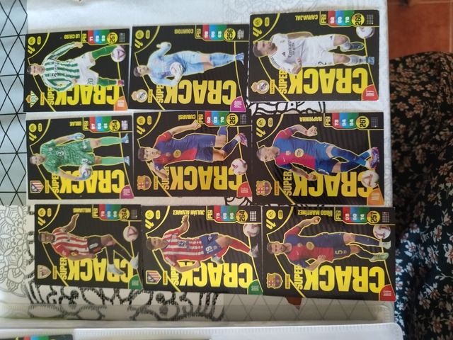 Adrenalyn XL Super Crack 2024-25