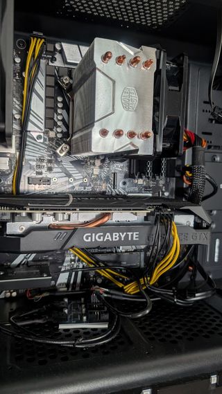 Gráfica Gigabyte GTX 1660 6GB
