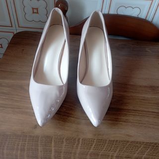 Zapatos tacón rosa palo,con 7 cm de tacón fino