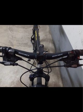 Bicicleta montaña 26" Aluminio Talla L. Negociable