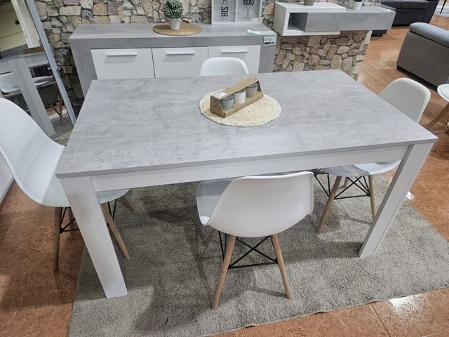 Mesa Comedor + 4 Sillas