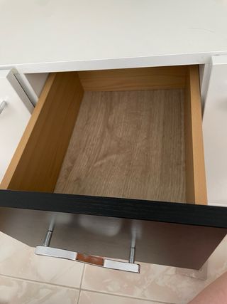 Mueble TV blanco y negro