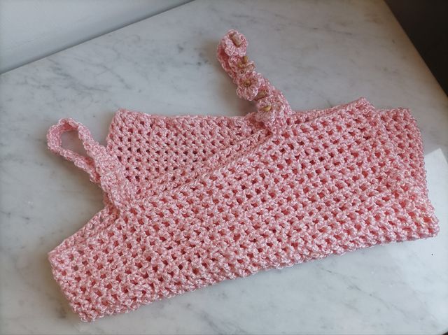 Top estivo crochet rosa vintage