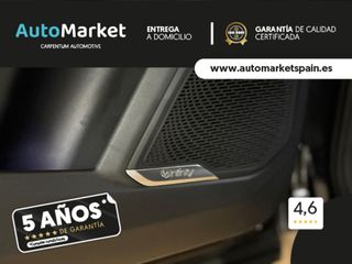 Lynk & Co 01 BASE	1.5 PHEV PINTURA METALIZADA NEGRA	TAPICERÍA NEGRA Y AZUL