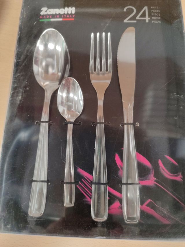 Cubertería Zanetti 24 piezas