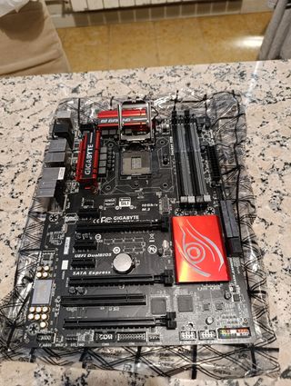 Placa base Gigabyte GA-Z97X - Zócalo LGA 1150