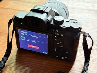 Sony α7 II Cámara Full Frame + Lente 28-70m + 50mm