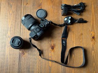 Sony α7 II Cámara Full Frame + Lente 28-70m + 50mm