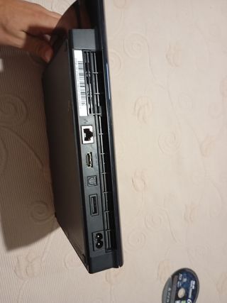 PS3 Super Slim 500gb - Negra